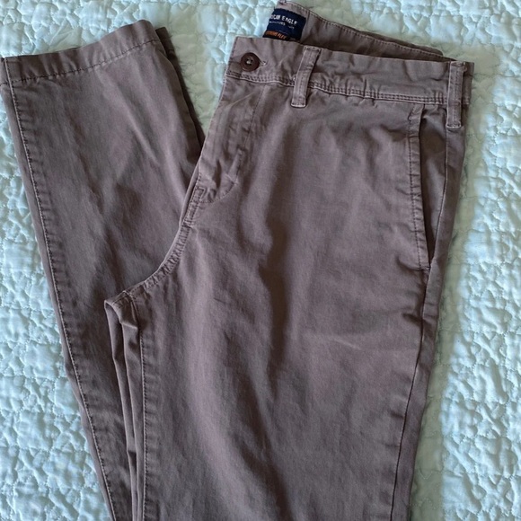 American Eagle Outfitters Other - American Eagle “slim” flat front pants Size 32/34